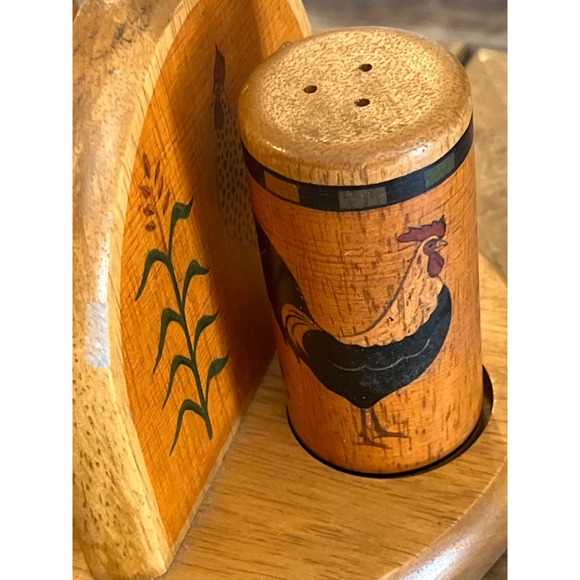 Vintage Wood Rooster Napkin Holder and Salt and Pepper Shaker Set Farmhouse 3pc - Picture 3 of 4